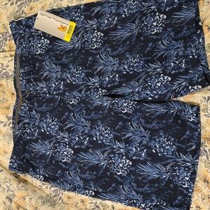 Nicklaus Men's Moisture Wicking Pineapple Print Blue Shorts Size 32